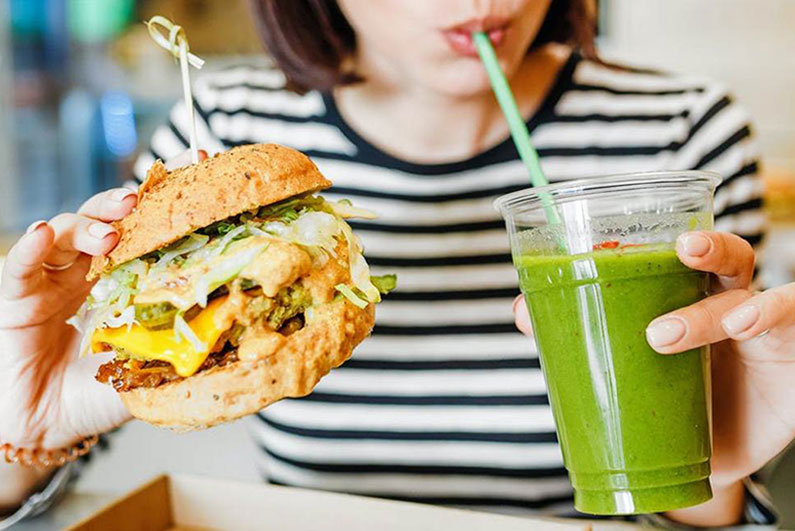 10 Proven Strategies to Improve Your Restaurant’s Social Media Marketing Game